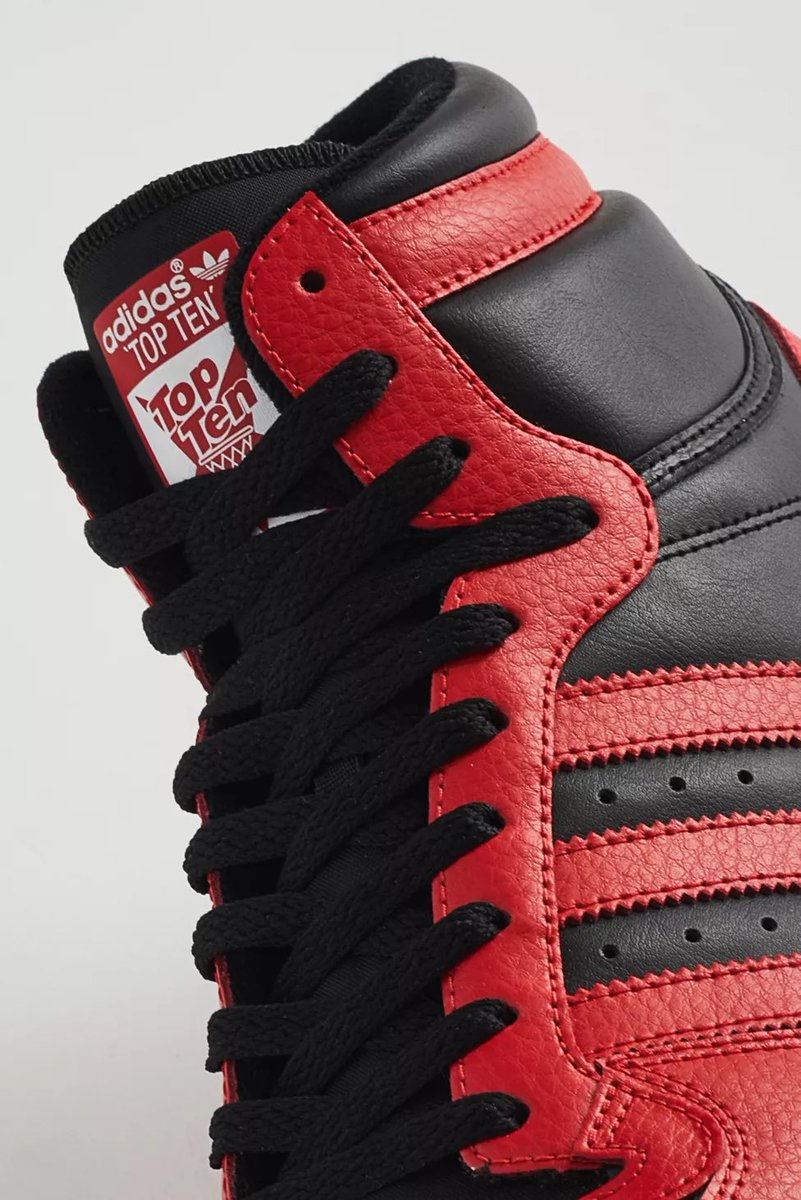 snkr_twitr's tweet photo. adidas Top Ten Hi ‘Red/Black’

Champs https://t.co/Zp2vzk1ZHg
Footlocker https://t.co/jPsxJzamNs
Urban Outfitters https://t.co/xtaSIZ55t3

#AD https://t.co/zTCxsQcrDS