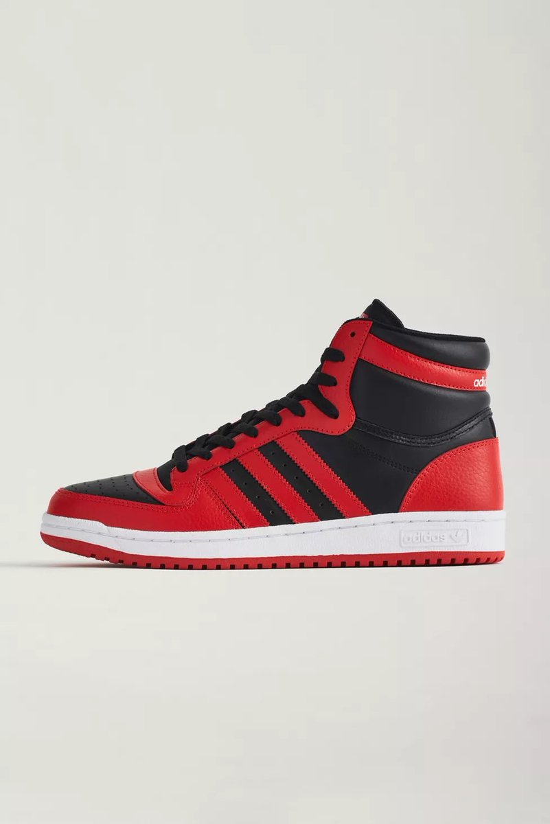 snkr_twitr's tweet photo. adidas Top Ten Hi ‘Red/Black’

Champs https://t.co/Zp2vzk1ZHg
Footlocker https://t.co/jPsxJzamNs
Urban Outfitters https://t.co/xtaSIZ55t3

#AD https://t.co/zTCxsQcrDS