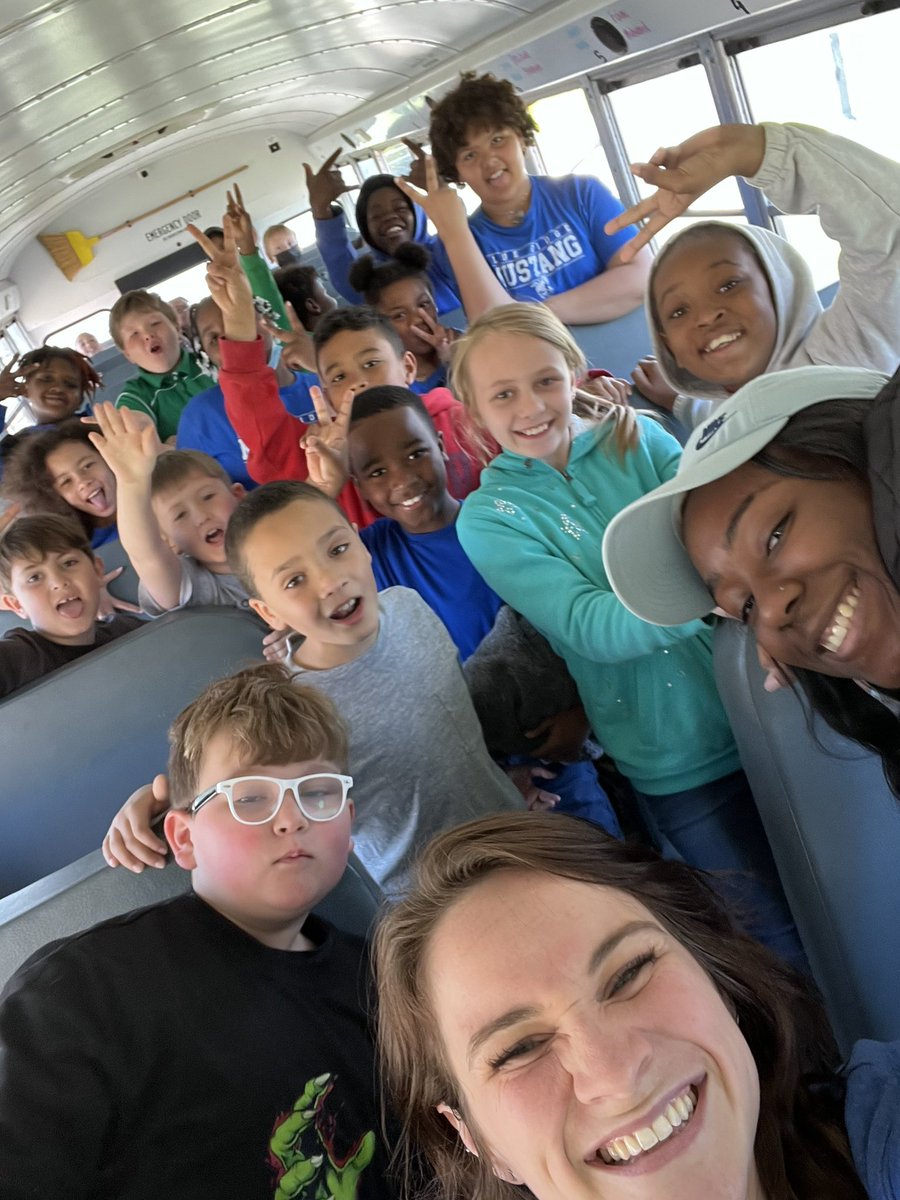 TeamWilliamsBRE's tweet photo. Jeff City here we come!! @BREMustangs #webelieveinbre #cpsbest @_ShayEvans_ https://t.co/Wpyw63hmGj