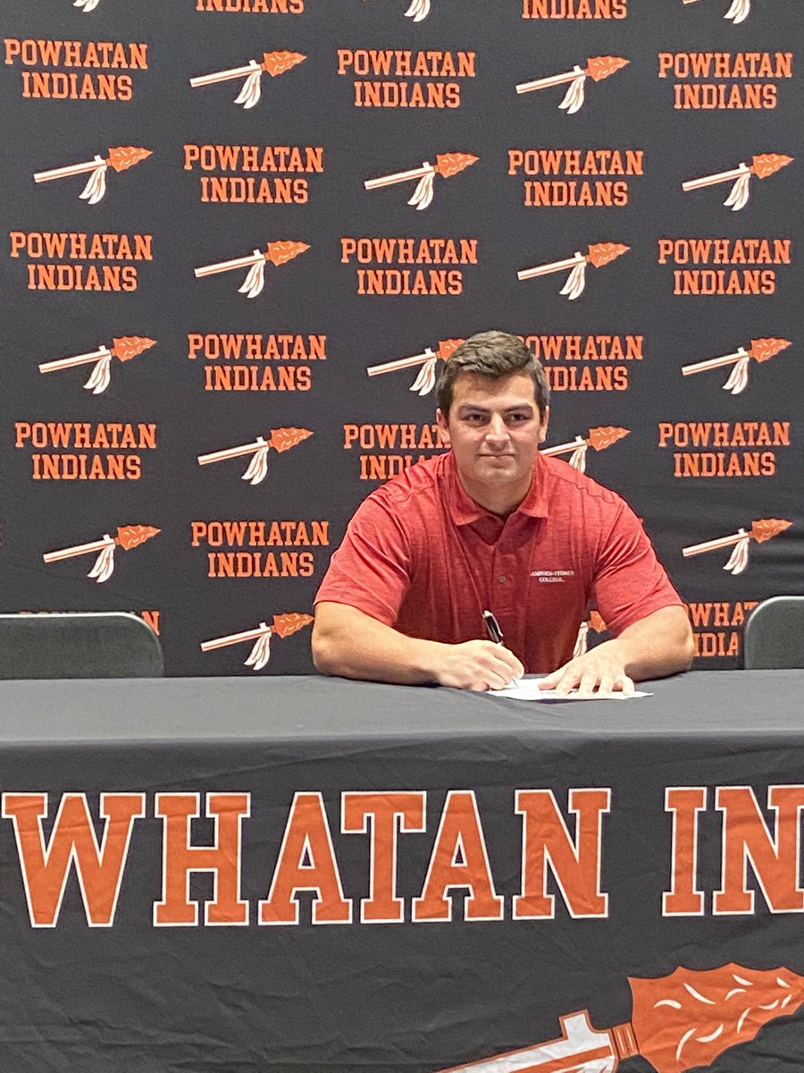 50Lew's tweet photo. Congratulations @PowhatanHS class of 2022 commitments! https://t.co/GXTuq0ISqI
