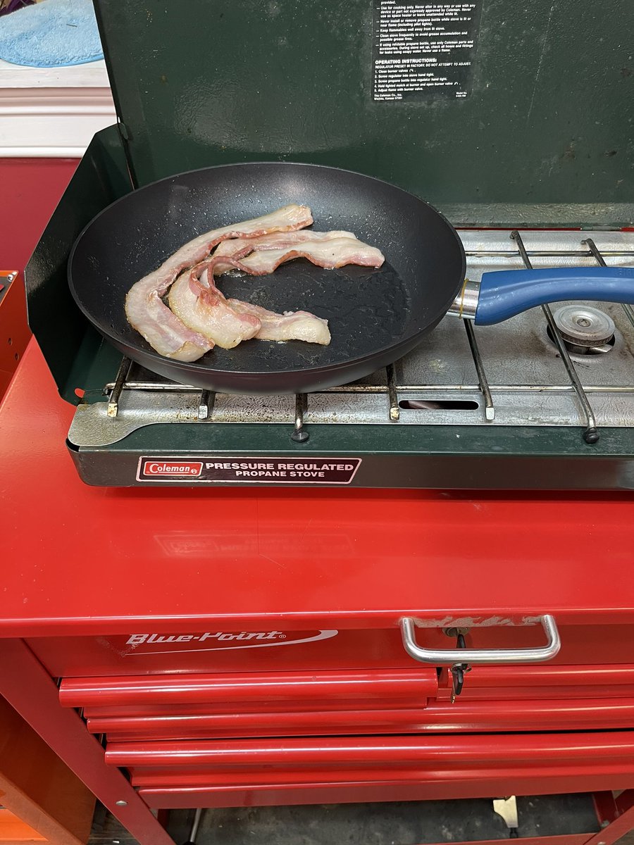 Shop bacon and eggs.  That’s what’s happening <a href="/twitter/">Twitter</a>