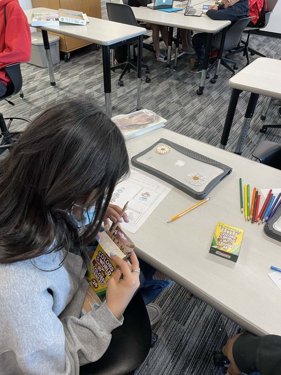 misst202's tweet photo. We’re too excited for our new @Crayola #colorsoftheworld colored pencils!! 👩🏼👩🏽👦🏾👦🏻❤️ https://t.co/CB78SzOpjX
