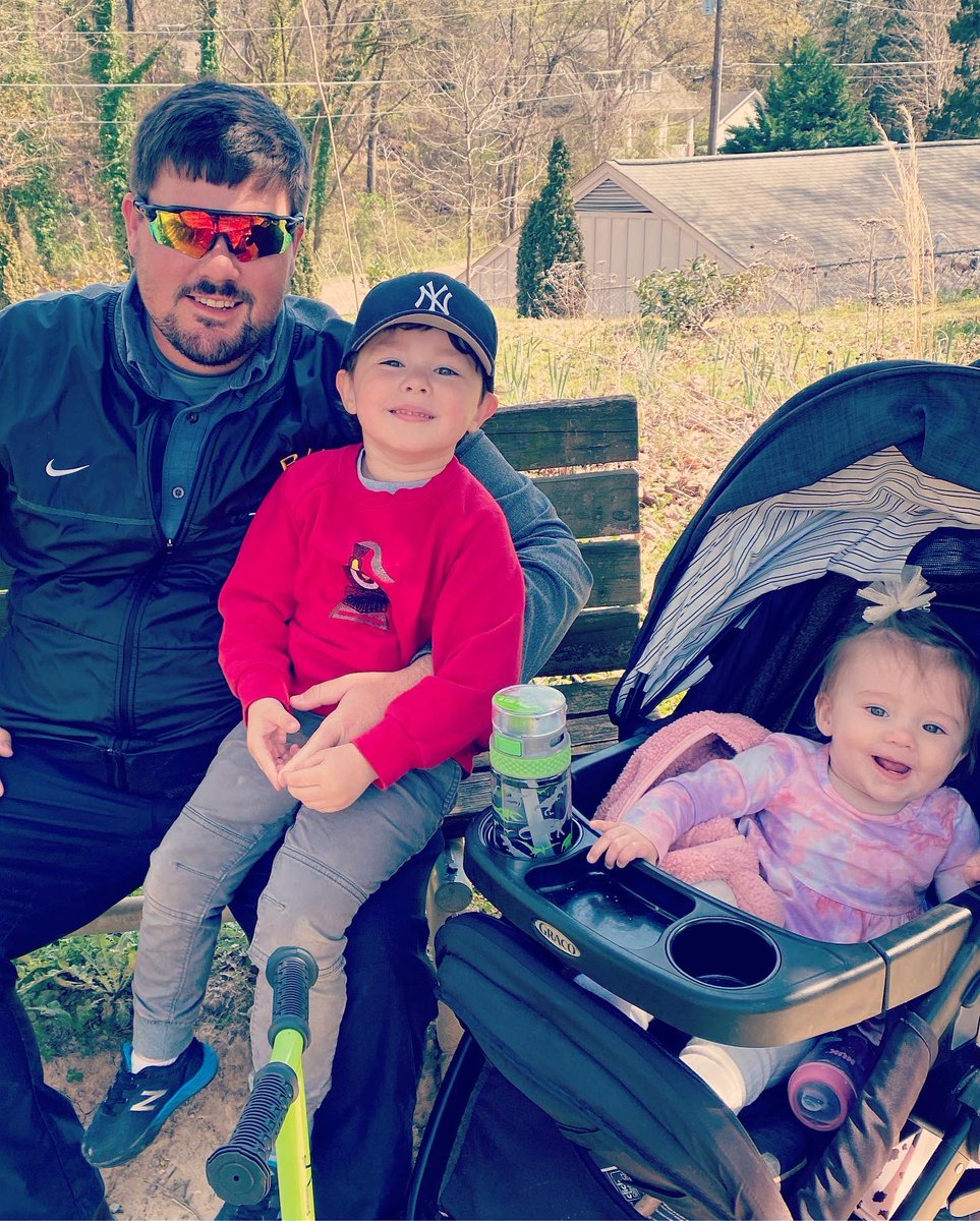 parrishlouise's tweet photo. Happy Birthday @Reno7 What would we do without our garbage man, lead duck, or pack mule? We love you dad!! Go win a big game today! https://t.co/2DY4VyCCz7