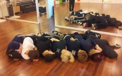 information_bb's tweet photo. #블락비와_11년째_함께하는_봄 
#Happy_blockb_11th
🥳🥳 https://t.co/CciEsNG1iP