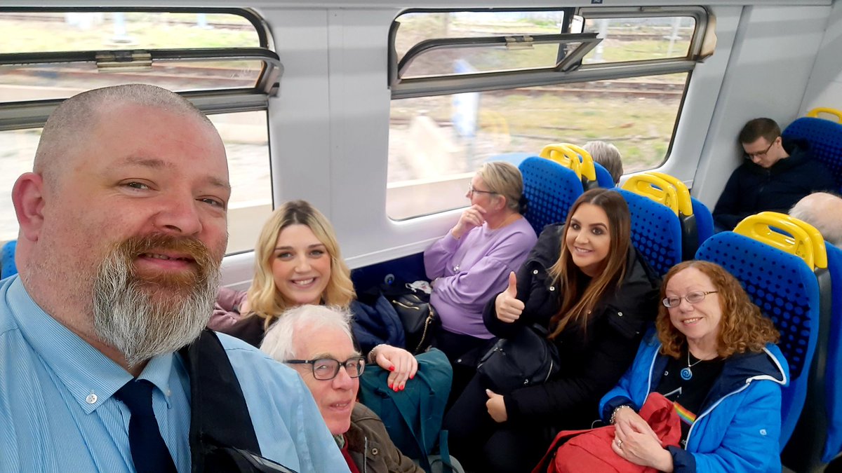 Guard_Amos (@guard_amos) on Twitter photo Looks like a <a href="/CommunityRail/">Community Rail Network</a> convention onboard my <a href="/northernassist/">NORTHERN 🚆</a> service. @crl_live <a href="/SELCRP1/">South East Lancashire CRP</a> <a href="/NNLCRP/">North Notts & Lincs Community Rail Partnership</a> <a href="/Steph_SELCRP/">Steph</a> <a href="/paulsalveson/">Dr Paul Salveson</a> Looks like a <a href="/CommunityRail/">Community Rail Network</a> convention onboard my <a href="/northernassist/">NORTHERN 🚆</a> service. @crl_live <a href="/SELCRP1/">South East Lancashire CRP</a> <a href="/NNLCRP/">North Notts & Lincs Community Rail Partnership</a> <a href="/Steph_SELCRP/">Steph</a> <a href="/paulsalveson/">Dr Paul Salveson</a>