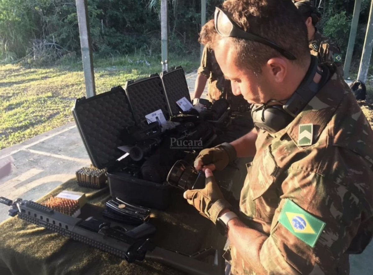 PucaraDefensa's tweet photo. Programa #COBRA - Evaluación del monóculo termográfico #OLHAR en Brasil
@Parabelum @DefesaGovBr #caex @ABIMDE_ #CTEx #exercitobrasileiro @exercitooficial #fusil #bids #optotech #akaer

https://t.co/pJKnkVwOHE https://t.co/AwpJkS3655