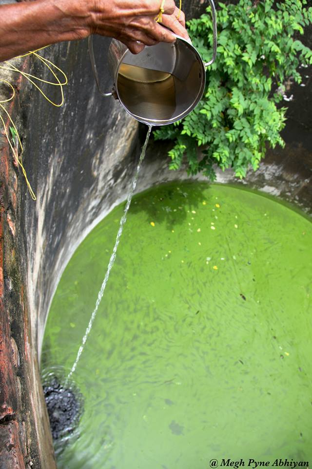 MeghPyneAbhiyan's tweet photo. #Throwback - Jude Sheetal, celebrated in parts of #Bihar & #Nepal valuing local #pond (pokhar) & #dugwell (kuan)
Dec 17-19, 2007, Bodh Gaya - MPA & its partner organizations - Gramyasheel; Kosi Seva Sadan; Samta; Ghoghardiha Prakhand Swarajya Vikas Sangh & SAVERA/Water Action https://t.co/CRcUIOTbdZ