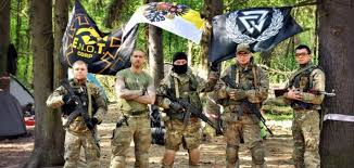 ENOT Corp, russian nationalist group, acting as a private military company. 1st pic, centre, is Alexander Borodai, former PM of the DPR. 2nd pic, we can see an kolovrat in the man& #39;s elbow. 3rd photo, can be seen the Valknot, used by Rusich and Wagner. (22/24)