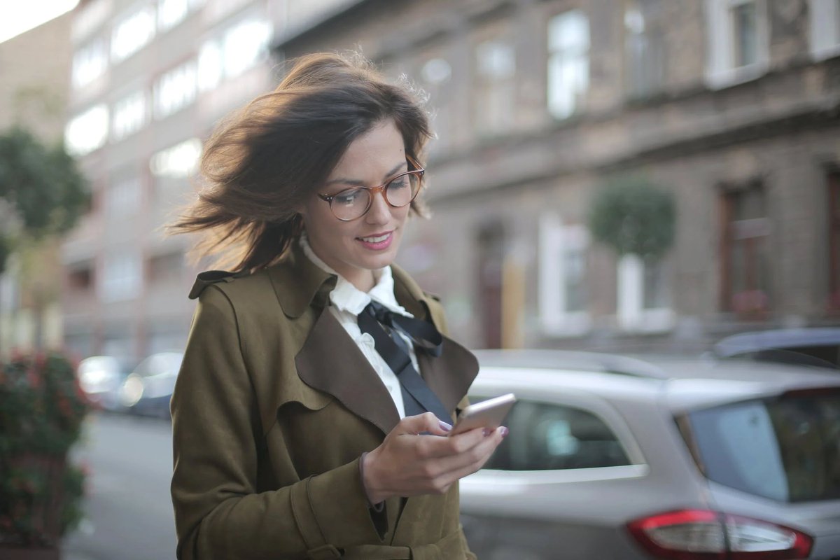 AccessEasyFunds's tweet photo. Have you downloaded our app yet? The free AccessEasyFunds mobile app makes the commission advance process easier than ever, allowing you to instantly contact AccessEasyFunds and request a callback for more information! All in the palm of your hand! https://t.co/7BDDbFEvmB https://t.co/3TT1foxyBG
