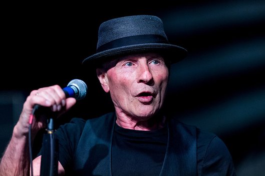 HM_Vmax on Twitter: “Happy Birthday Phil Mogg (74) April 15th, 1948