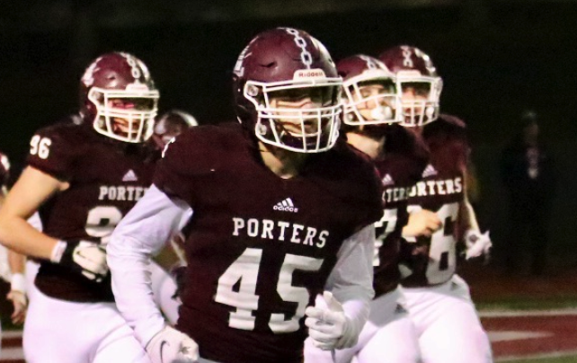 EDGYTIM's tweet photo. New: Get to know @LTHSfootball   Lockport 2023 TE/DE  @MichaelDoneske Michael Doneske who is a name on the rise in the Class of 2023 https://t.co/9rvj9QxEuf https://t.co/2M1VOKxRbf