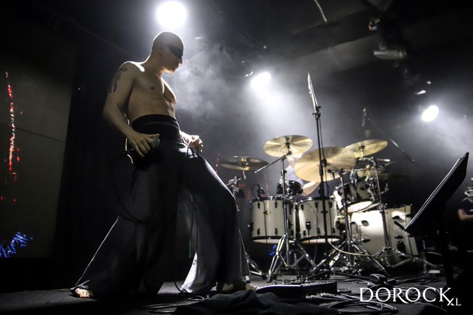 View image on Twitter