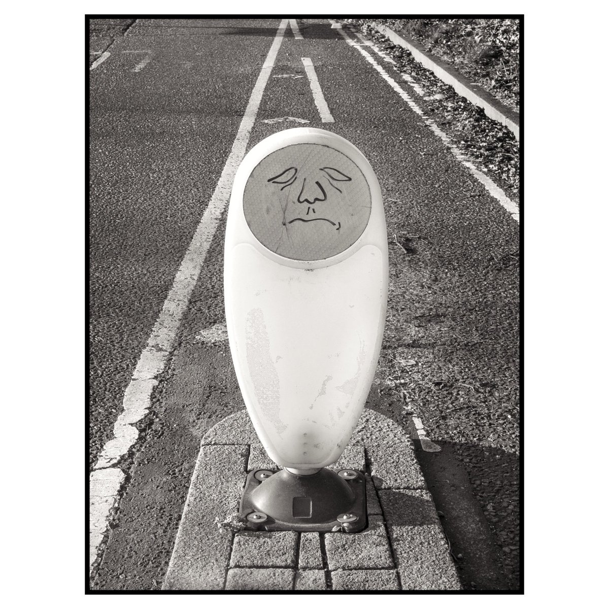 ChrisCharlton20's tweet image. Sad sign of the times. #sadsign #sad #sadness #roadsign #frown #sadface #PHOTOS #photooftheday