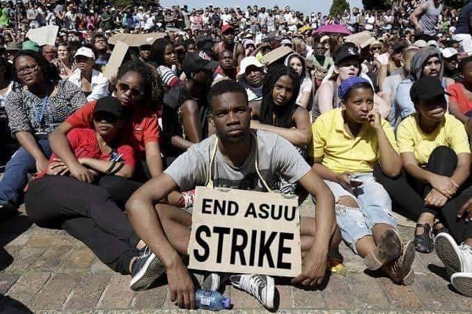 abdul_temitope's tweet image. End this thing!!! or we decide with our #GetPVC
@Atiku 
@peterobi
@govayofayose
@Nigeducation
@asiwajutinubu
@profosibanjo
@Mbuhari
@govwike
@bukolasaraki
@officialpdpnig
@officialapcng

#GetPVC
#EndASUUStrikeNow