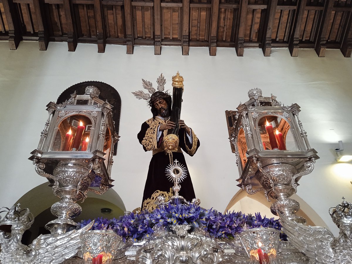 #14Abril 
Nuestro Padre Jesús de la Divina Misericordia 
<a href="/7_Palabras/">Archicofradía de las Siete Palabras</a> 
<a href="/7PalabrasZGZ/">COFRADÍA 7PALABRAS</a> <a href="/Hdad7palabras/">Hermandad de las Siete Palabras (Cádiz)</a> <a href="/7palabrasjerez/">SIETEPALABRAS</a> <a href="/7PalabrasSoria/">Siete Palabras Soria</a> <a href="/7PalabrasBurgos/">Cofradía 7Palabras</a> 
<a href="/7PalabrasZamora/">7 Palabras Zamora</a> <a href="/SietePalabrasVA/">Siete Palabras</a> @SietePalabras
<a href="/7PalabrasZGZ/">COFRADÍA 7PALABRAS</a> <a href="/7PalabrasJerez7/">AP Sietepalabrasjerez</a> <a href="/7palabrasleon/">Siete Palabras León</a> 
<a href="/CuadrillaSed7/">SietePalabraCadiz</a> #FelizJueves