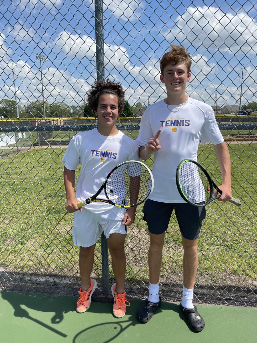 Congrats to Jadon Carnes &amp; Gonzolo Gomez for winning YVC Doubles Championship yesterday at <a href="/JMRHS_Athletics/">JMRHS Athletics</a>