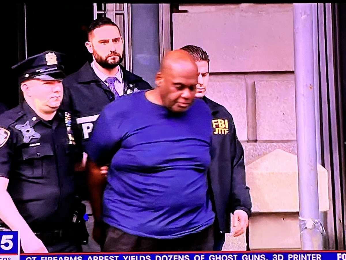 This is what happens when cops are allowed to aggressively pursue criminals - and proper description of Perp broadcast so citizens could be on alert - imagine if cops were allowed to do this each day.  Some alert citizens spotted this guy and alerted patrol.   👍