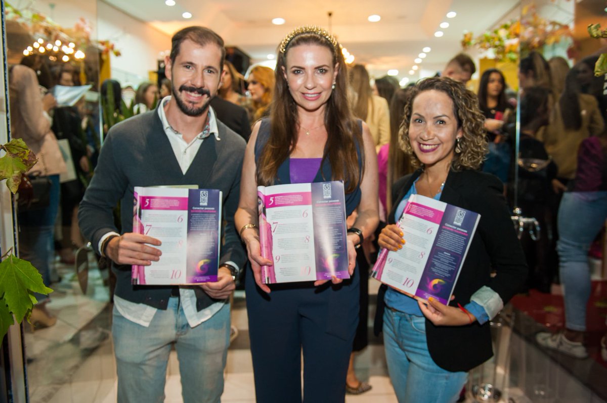 kelenturmina's tweet photo. É oficial! A MAK agora é HUB MAK! 🤩🚀
@makagenciarp @danuoliveirars @MarceloTessari https://t.co/MzJ82qvODT
