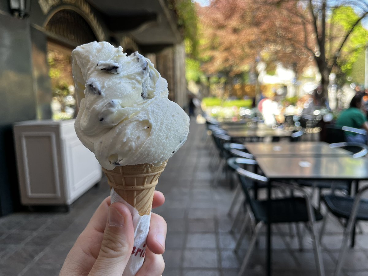 wielertom's tweet image. Tipp der @SportimOsten Kollegen für das Matchday Gelato befolgt #stracciatella #bergamo #UEL #LaMarianna #ATARBL