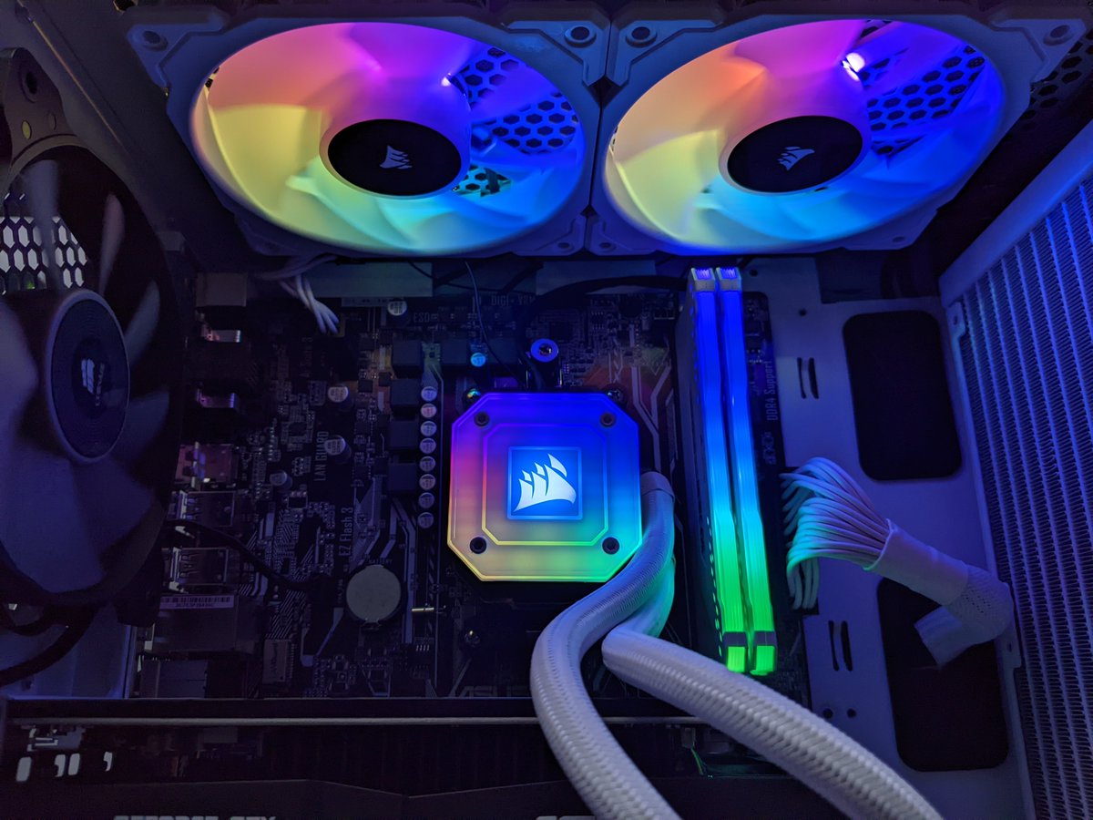 pc_shack_hull's tweet photo. The customer brought the parts we did the rest 🤓
From a dusty old case to a clean all @CORSAIR  build rocking some RGB.
Not confident in fitting your new hardware or new PC build? Not a problem we can help you out.
01482 245000
customerservices@pcshack.co.uk https://t.co/oSgRcGkmla