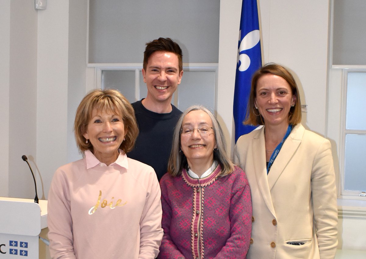 QuebecUK's tweet photo. C’est au tour de notre très chère Brigitte de se laisser « parler d’amour ».❤️
Nous nous sommes réunis pour souligner près de 2⃣5⃣ans au service du #Québec⚜️ à #Londres, à développer les relations politiques avec 🇬🇧🇮🇪🇸🇪🇮🇸🇩🇰🇳🇴🇫🇮! 👏👏
Merci et bonne retraite @BertoutBrigitte! https://t.co/13cWww1Zwb