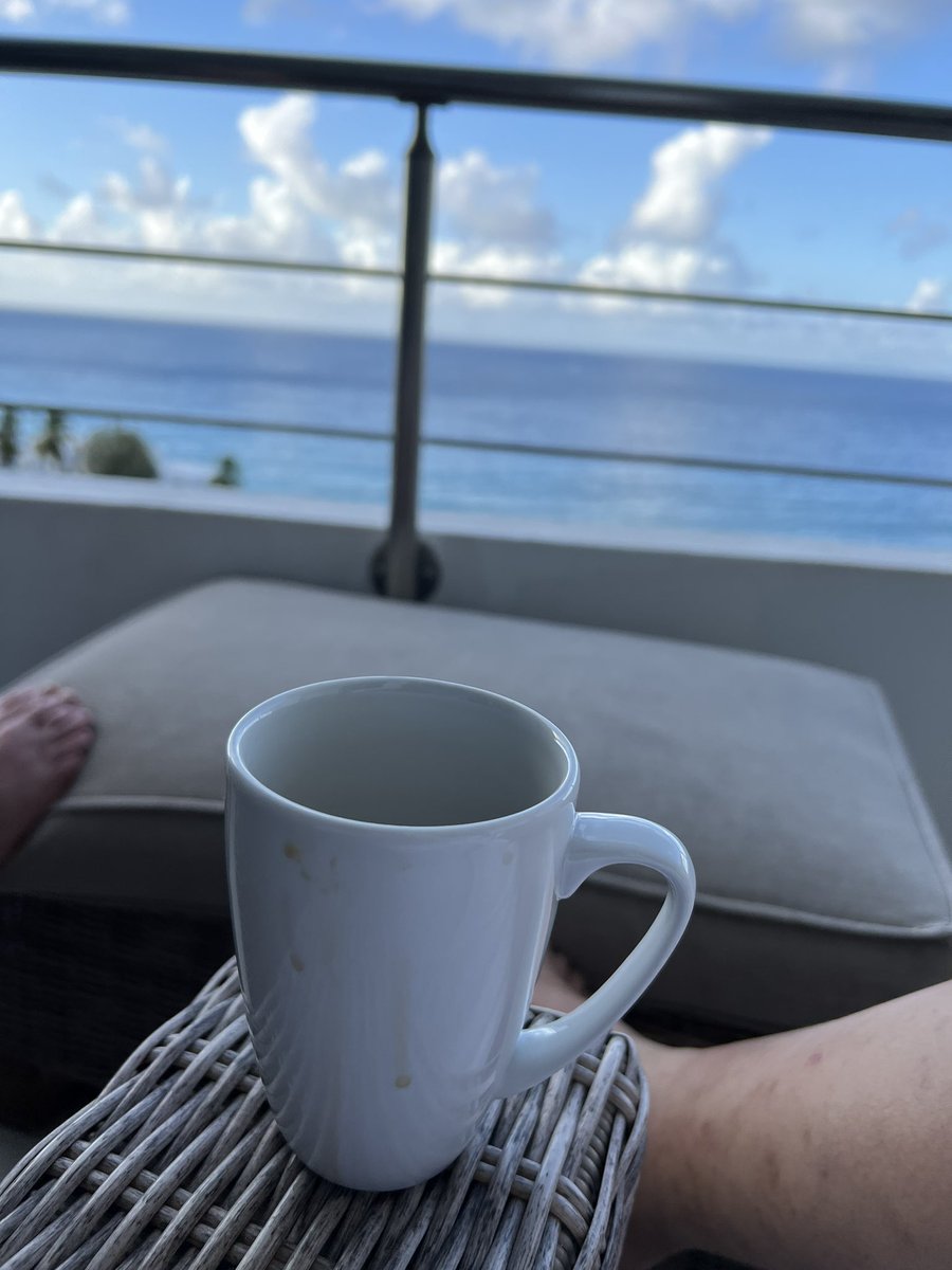 MikeVanDervort's tweet image. Happy Thursday morning from Sint Maarten! #coffeeshot