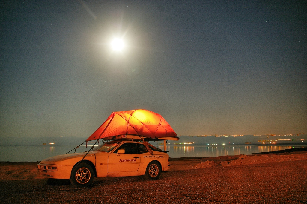 DetourRoadtrips's tweet photo. The definition of Cool Camping by @pub2pub_ben ⁠
⁠
Discover how he pitched his tent on top of a Porsche 944 on the shores of the Dead Sea and went on to take a truly biblical drive along the King's Highway at https://t.co/YTRx59UJT5
⁠ https://t.co/zPB9ZL2jpv