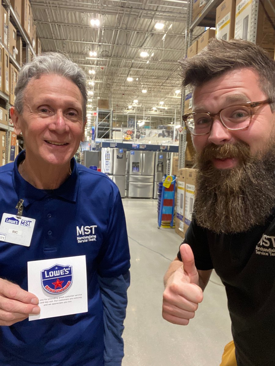 Congrats to Store 247 MSA Ric on earning D899 MST of the Week! Ric is an exceptional mentor for new associates, and serves as the MST safety captain.  Thanks for all you do, Ric!  <a href="/BlueBoxR1/">@BlueBoxR1</a> <a href="/BenitoKomadina/">Benito.Komadina@Lowes</a> <a href="/MYoungsonLowes/">Michael Youngson</a> <a href="/D899_RVA/">D899_RVA</a>
