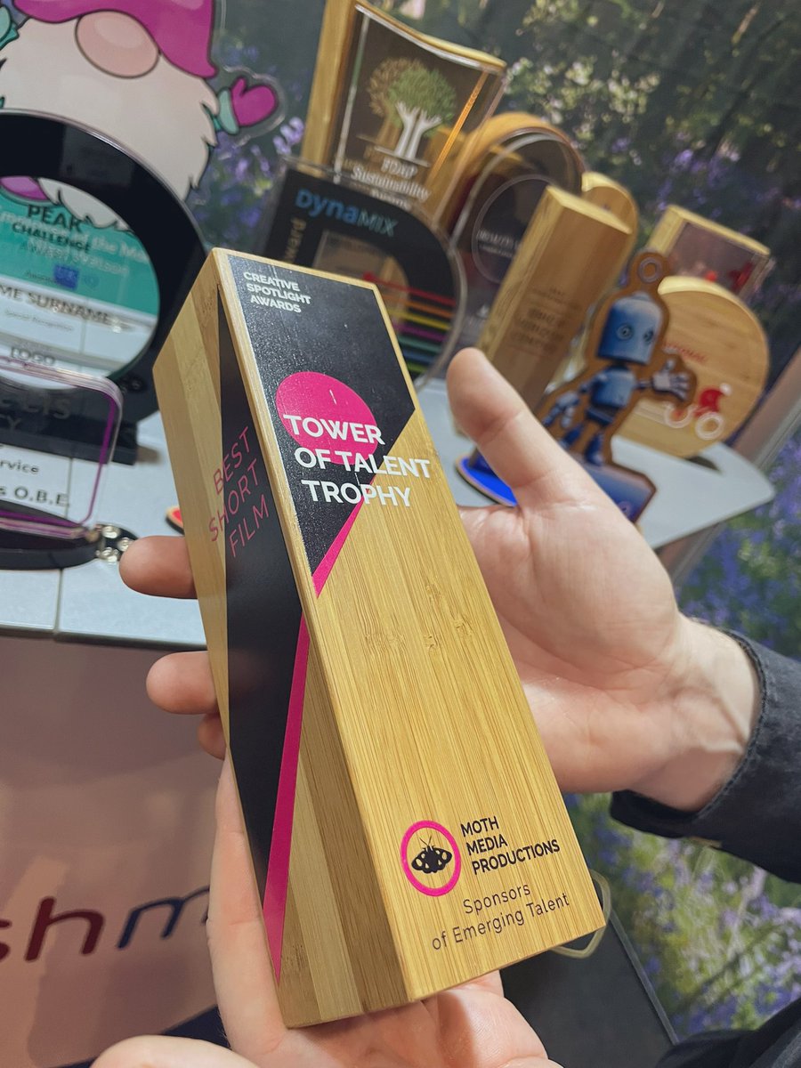 ThePrintedImage's tweet image. Award ceremony coming up ? 

Why not go sustainable with a beautiful wood or bamboo plaque. Full colour printing or engraving. A beautiful product #sustainable #merchworld