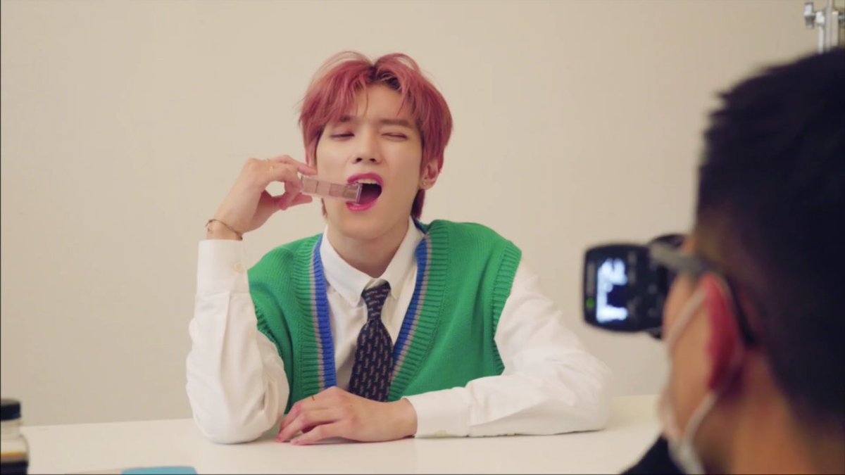LOOKSTY's tweet photo. #TAEYONG https://t.co/e3fa4AhI40