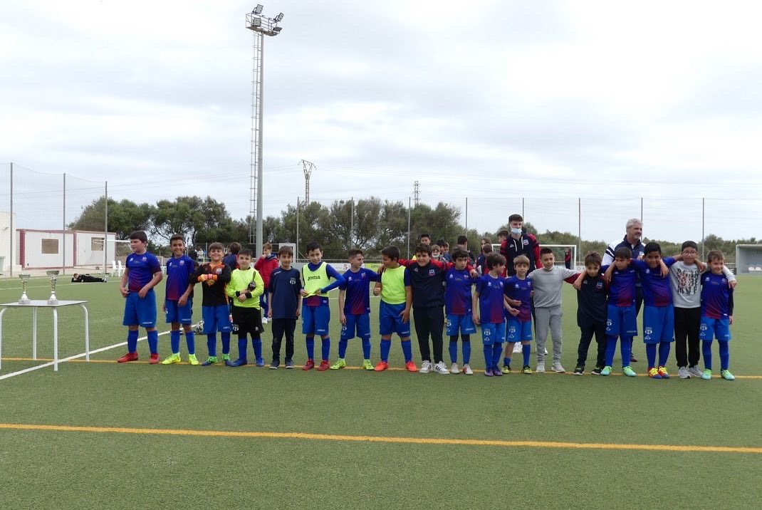 cd_menorca's tweet photo. ¡BENJACAMPEONES DE LIGA!
💪🏻🔥🏆🔝
¡Lee la noticia completa en nuestra web!
📰➡️💻 https://t.co/Zw38uSEcRN
💙❤️💙
#cdmen #cdmenorca #cdmenorcatv #cdmentv #clubdeportivomenorca #futbol #futbolmenorca #futbolbalear #futbolformacion #ffib #mahon #Menorca https://t.co/IB5yFT5p34