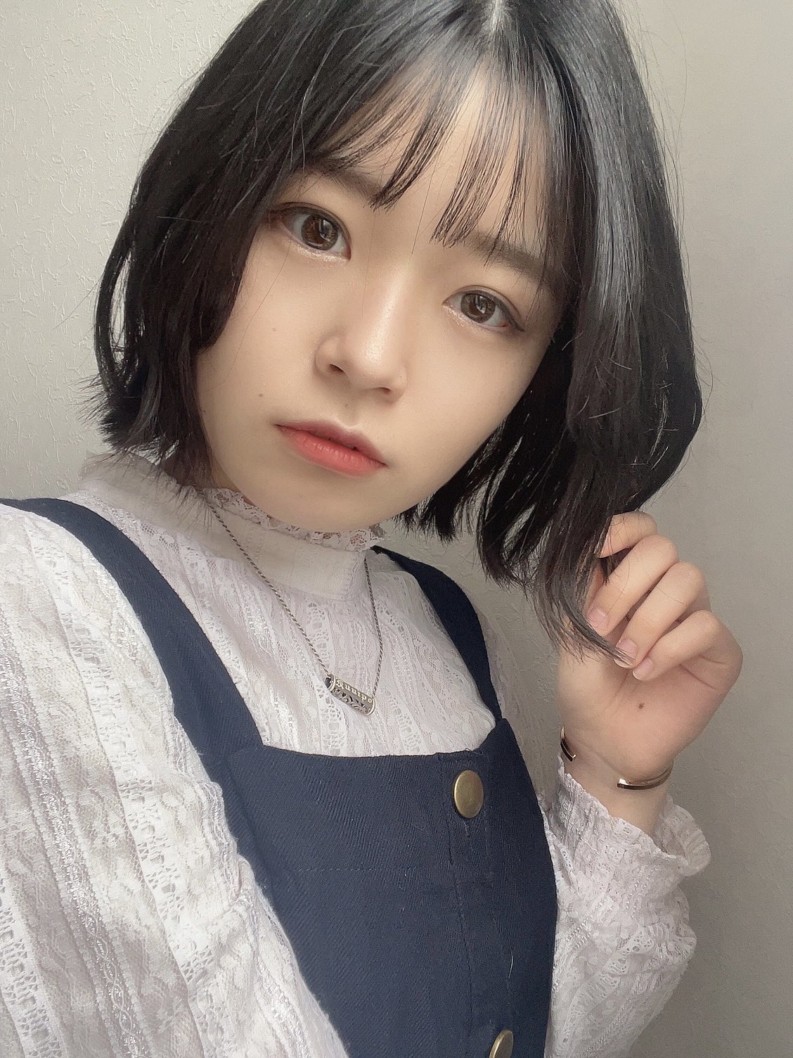 松浦愛弓 ヘアアレンジしてみたぁーー おーちにずっといたけど笑 ﾟ ﾟ ﾉ 何枚目の表情が好き ショート ヘアアレンジ 挑戦 松浦愛弓 T Co Ukqowbnwgz Twitter
