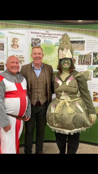 AsparagusFest's tweet photo. Today we are at Countrytastic at @3countiesshows. If you're here come say hi! We've already met @AdamHenson and we would love to meet you too 😊😊 https://t.co/z7OPUOpRA8