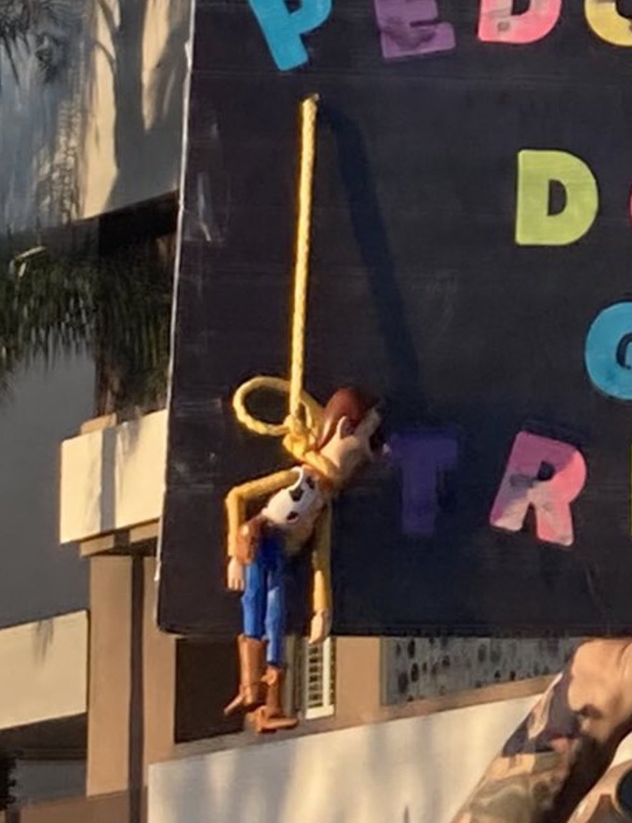 AliciaStella's tweet image. This crowd was small, but their message is scary. In case there’s any doubt this is going to lead to violence against the LGBTQ community, imagery like this is starting to show up.