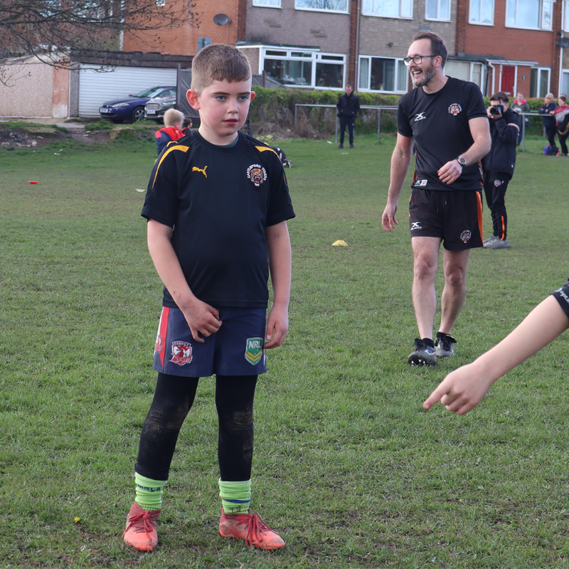 🤩 Plenty of smiling faces last night at <a href="/CutsykeJnrs/">Cutsyke Raiders Jnrs</a> training session for the U7's, U8's, U10's and U12's.

Cutsyke are the next of our community clubs 𝐮𝐧𝐝𝐞𝐫 𝐭𝐡𝐞 𝐥𝐢𝐠𝐡𝐭𝐬, and we can't wait to share the great work that they do! 👏 

#ONECLUB | #COYF