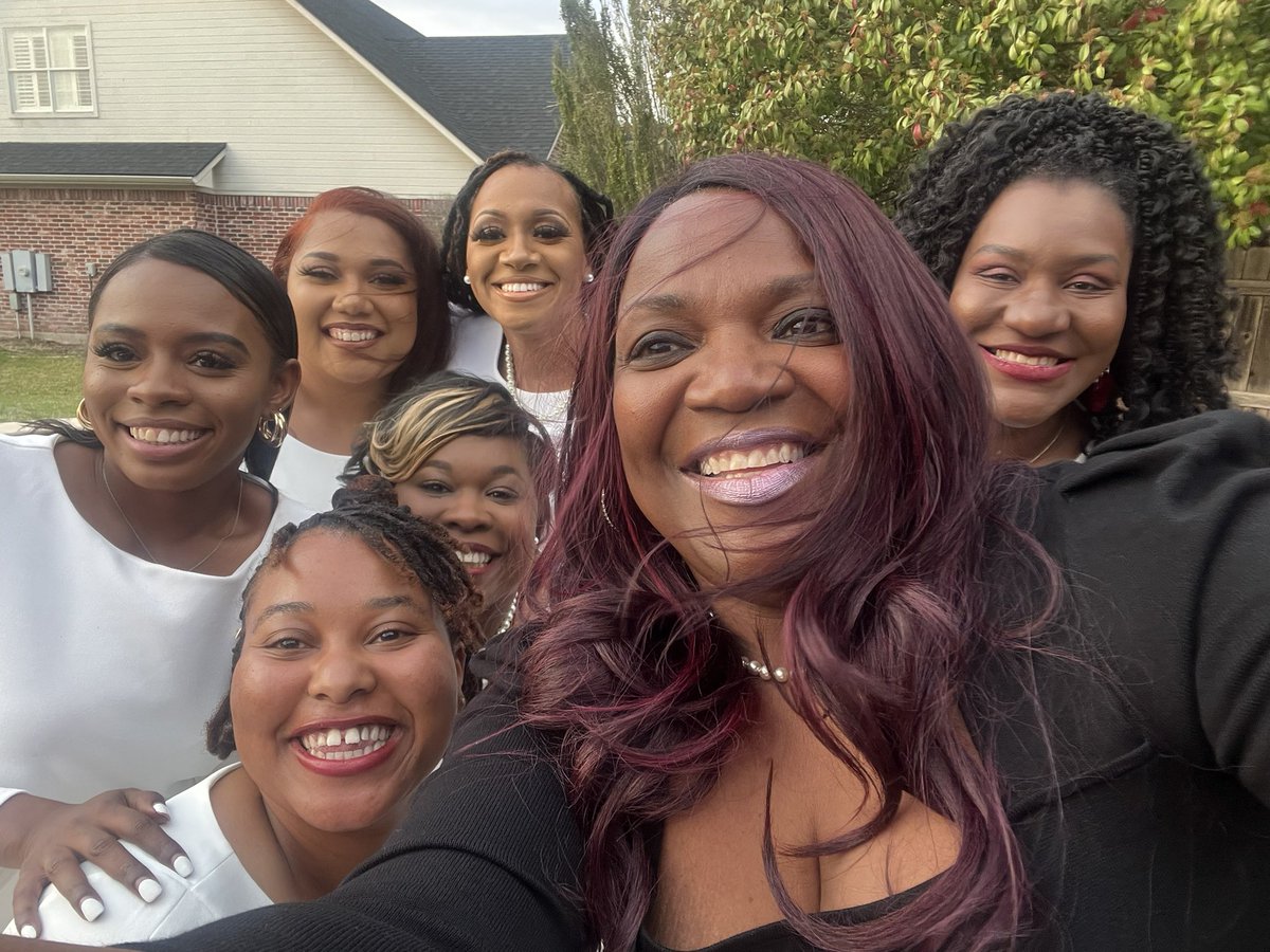 Congratulations to the 22 Heirs of Distinction!  Waco Alumnae Chapter!