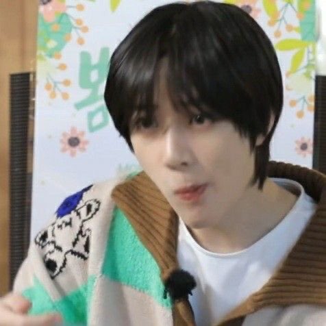 dailybeargyu's tweet photo. who has the cutest eyes and why is it choi beomgyu? https://t.co/e23NV5dvmX