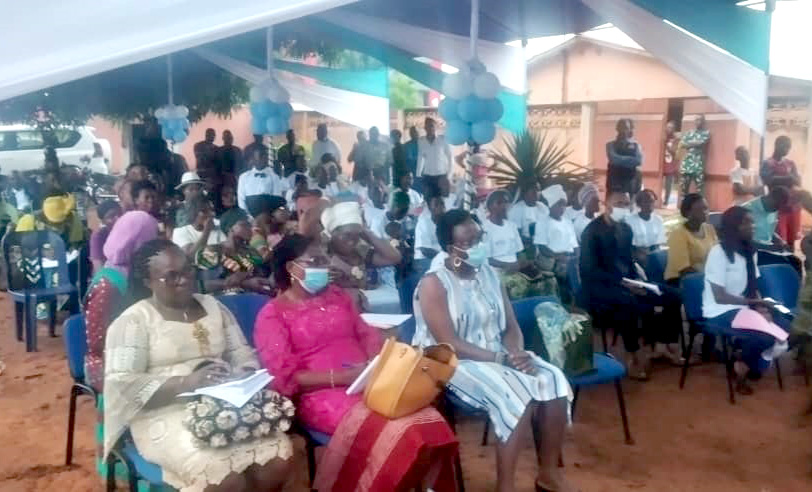unfpa_benin's tweet photo. La ville de #Pobè dans le Plateau 🇧🇯 a accueilli le lancement des "Espaces Sûrs" pour renforcer l'autonomisation des femmes et filles dans le cadre du projet SWEDD @BeninProjet, avec l'appui de @Pop_Council, #Promundo et @unfpa_benin https://t.co/0GI03F1Dq5