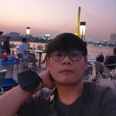 iMigg's tweet photo. The best memories are made around the table. #NewProfilePic https://t.co/MIkyAYqPUB