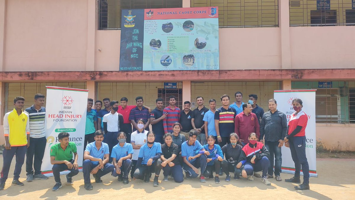 DillipKuPanda's tweet photo. #firstresponse & #DrivingBehaviour traing to NCC Cadets, Ekamra College, Bhubaneswar in March 2022. Discussed on 4E of Road Safety. https://t.co/isMW2lVSsv