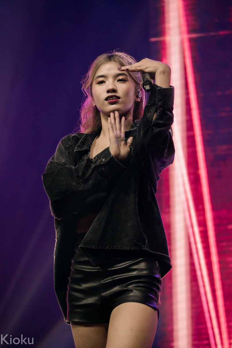 haruhiyuu's tweet photo. [09/04/2022] KAIA Charice
<PPOP Convention 2022> 

She knocks me off my feet ~

@KAIAOfficialPH  @KAIA_Members 
#KAIA #KAIA_CHARICE #PPopRise2022 https://t.co/0DHNorDskb