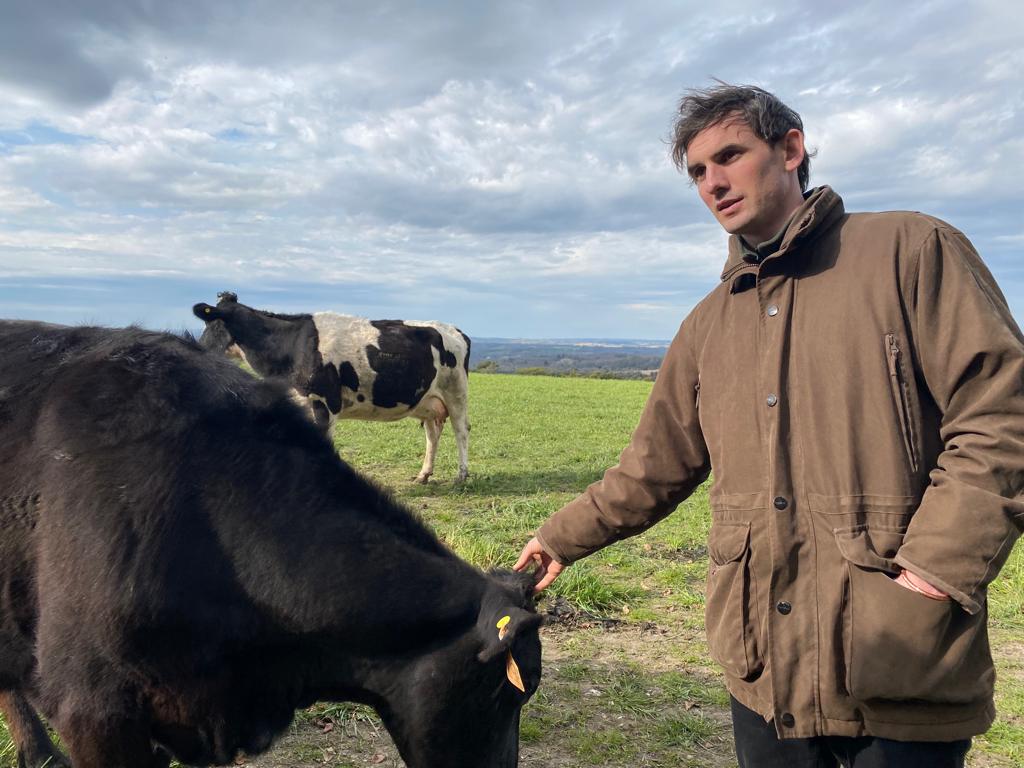 soilcarBEN's tweet photo. Amazing visit to @chedgeyo's roaming #dairy. Really feeling the spell of @NuffieldFarming, expanding my mind about what is possible, after seeing a first gen #farmer running a thriving dairy business, with little capital or prior dairying expertise😲 #whatbarriers https://t.co/nXwdFW8iqs