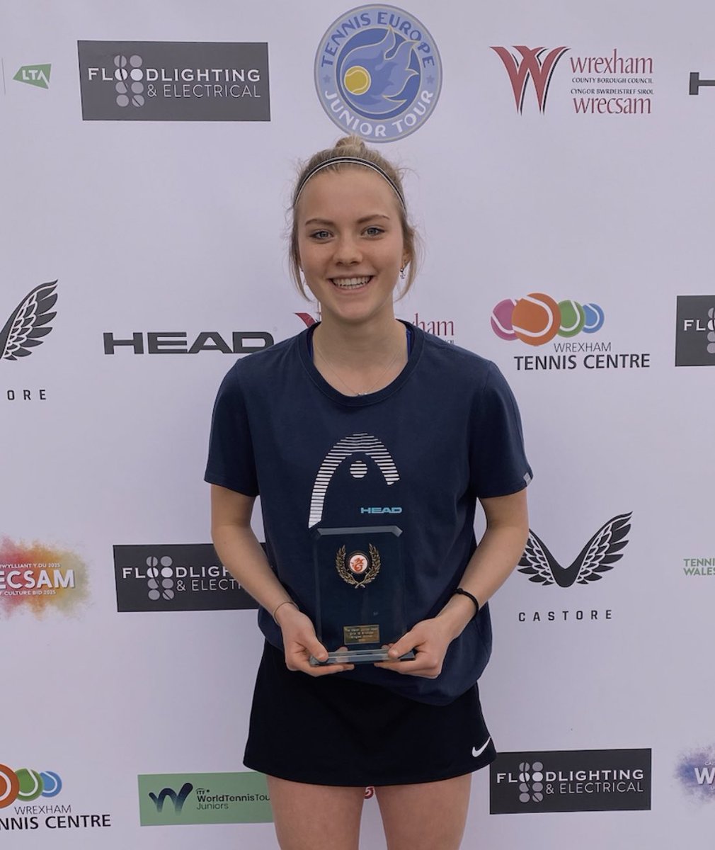 Francesca Davis tweet media