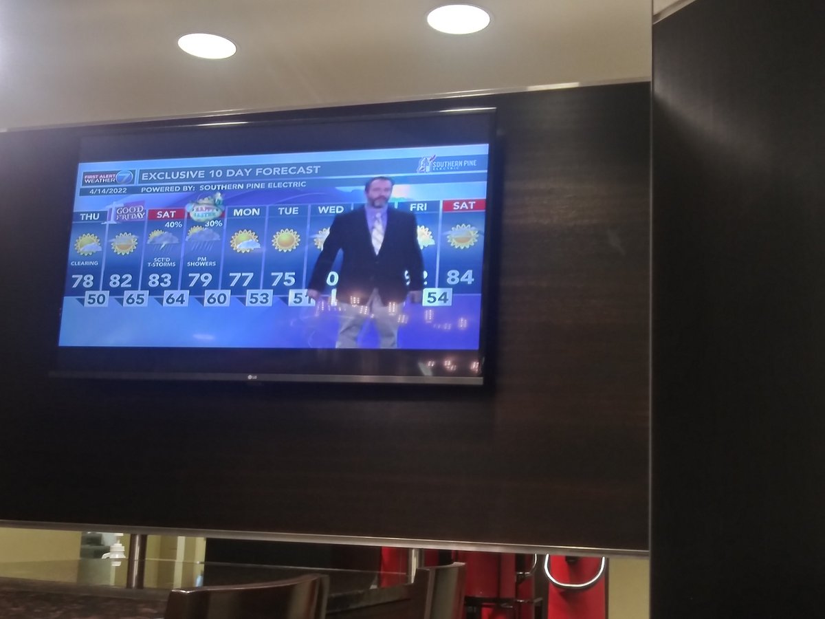 Kibramoa's tweet photo. In #Hburg on a quick work trip. I got to "see" @VanessaOnTV and @RyanMahanWx. Good morning guys. #Hattiesburg #pinebelt #Polen https://t.co/IMgXBkeEiL