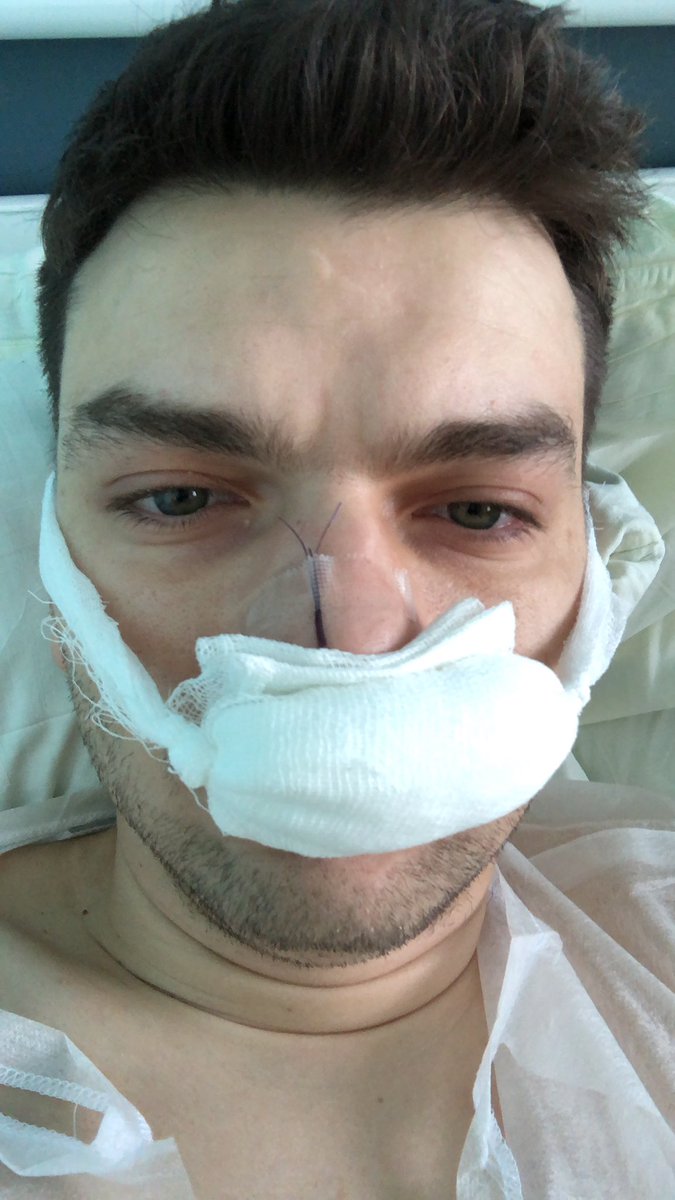 tolmasoff's tweet photo. Кто, наконец, приехал из операционной, тот я. https://t.co/A9pAkfilMJ
