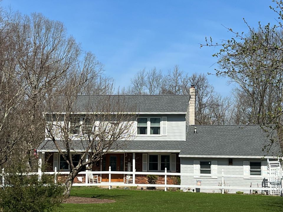 UpandAbove_NJ's tweet photo. Completed Job in Newton NJ Both the house and shed was completed in GAF Timberline ... https://t.co/C6dL8HHsld https://t.co/4QvQn2lTui