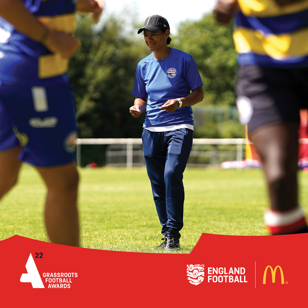 OxfordshireFA's tweet photo. GRASSROOTS AWARDS ⚽️ | Do you know a coach in adult football who goes above and beyond to help their players?

We're looking to put the best coaches in #Oxfordshire forward for the England Football Grassroots Awards! 🏅

Submit your nomination. ⬇

https://t.co/aGiqfJnRrw https://t.co/DqFCVDsrNf
