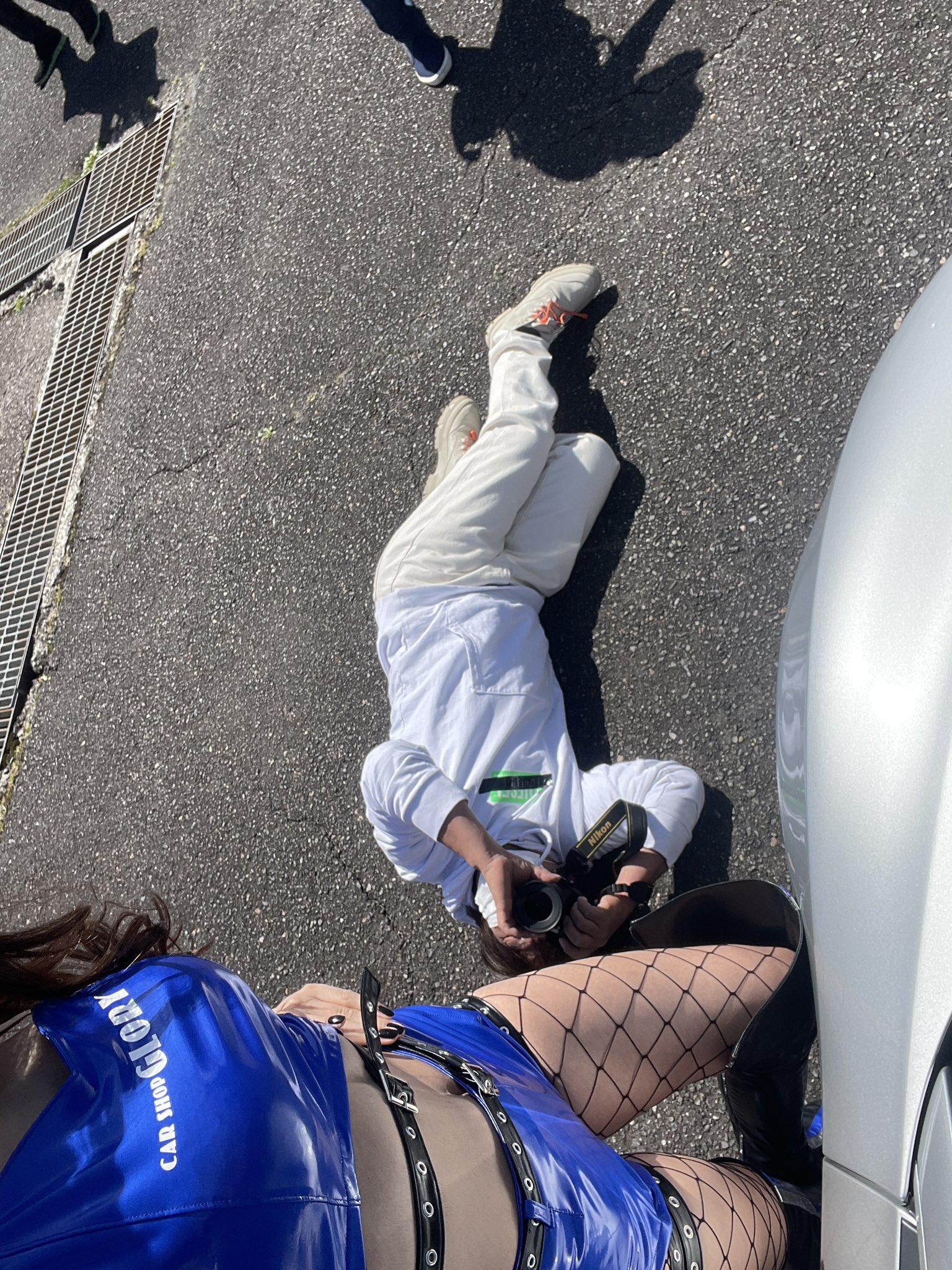 岡田真呼 おかまこ ローアングルで撮る人 ローアングルで撮る人を撮る人 ローアングルで撮る人を撮ってる人を撮る人 ローアングルおじさん ハイアングルお姉さん T Co Smrd54rlpw Twitter