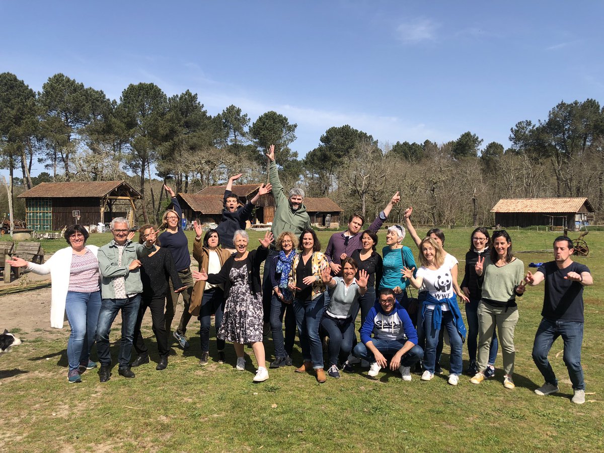 CHEDD_APESA's tweet photo. Session croisée Nord et Sud de la Nouvelle Aquitaine de la promo #15 du @CHEDD_APESA @laFermedesFilles : visite, dégustation, #CNV, grande révision et préparation des RV de clôture du cycle au programme https://t.co/k0wbYpnBJA