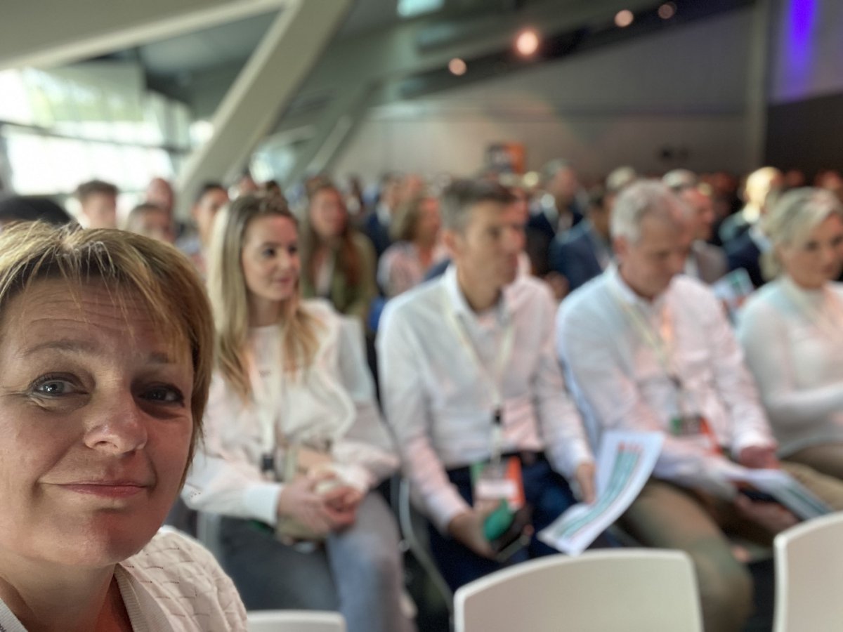 In functie als #mojo reporter op de #cmd22.